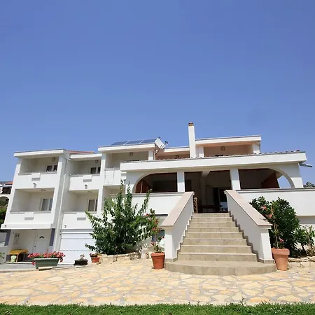 Micic Apartment *