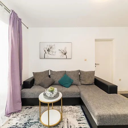 公寓 Micic By Belmont Realty 扎达尔