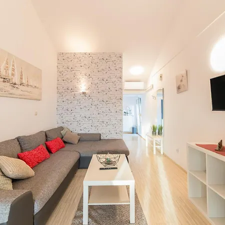 公寓 Micic By Belmont Realty