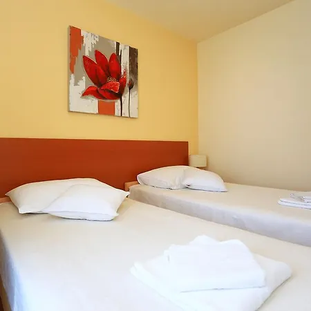 Micic Apartment *