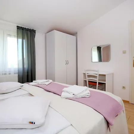 公寓 Micic 扎达尔